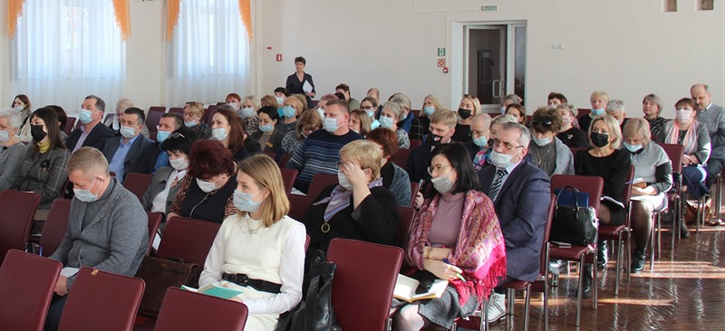 Министр образования Калининградской области призвала педагогов сосредоточиться на образовательном процессе и заботе о детях