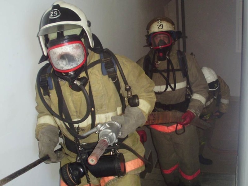 Из семиэтажки в Гурьевске эвакуировали людей из-за пожара