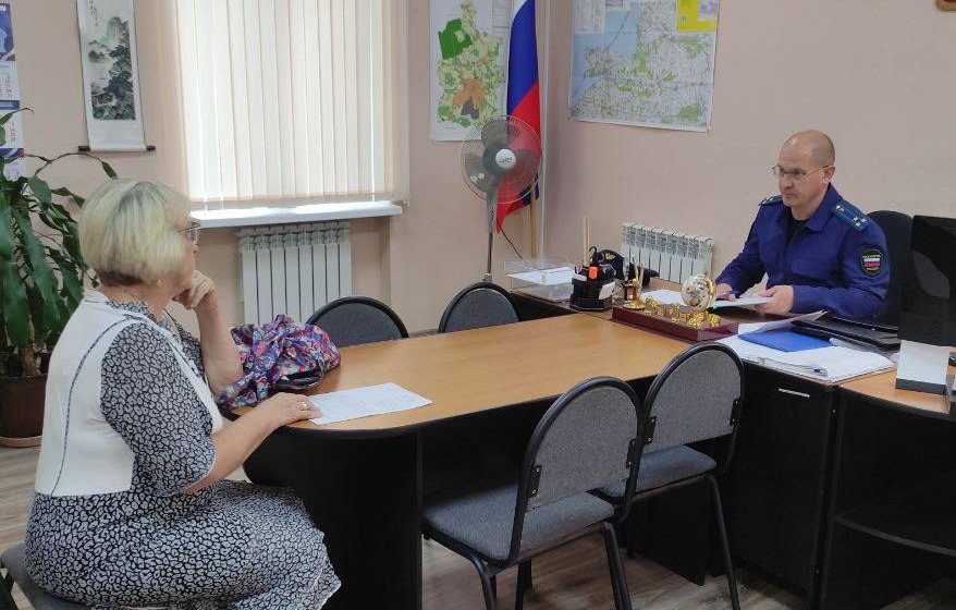 Заместитель прокурора Калининградской области выслушал жалобы жителей Гусева
