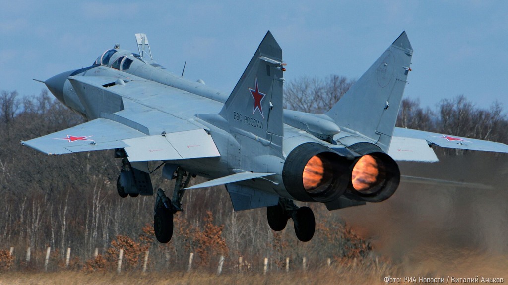 МиГ-31 провели учения с отработкой условных ракетных ударов в Калининградской области