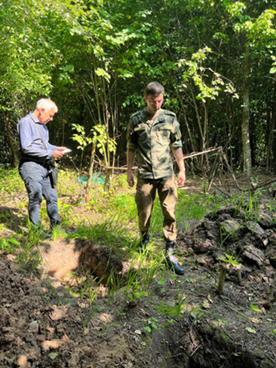 Военные следователи участвуют в раскопках на местах боев в годы Великой Отечественной войны