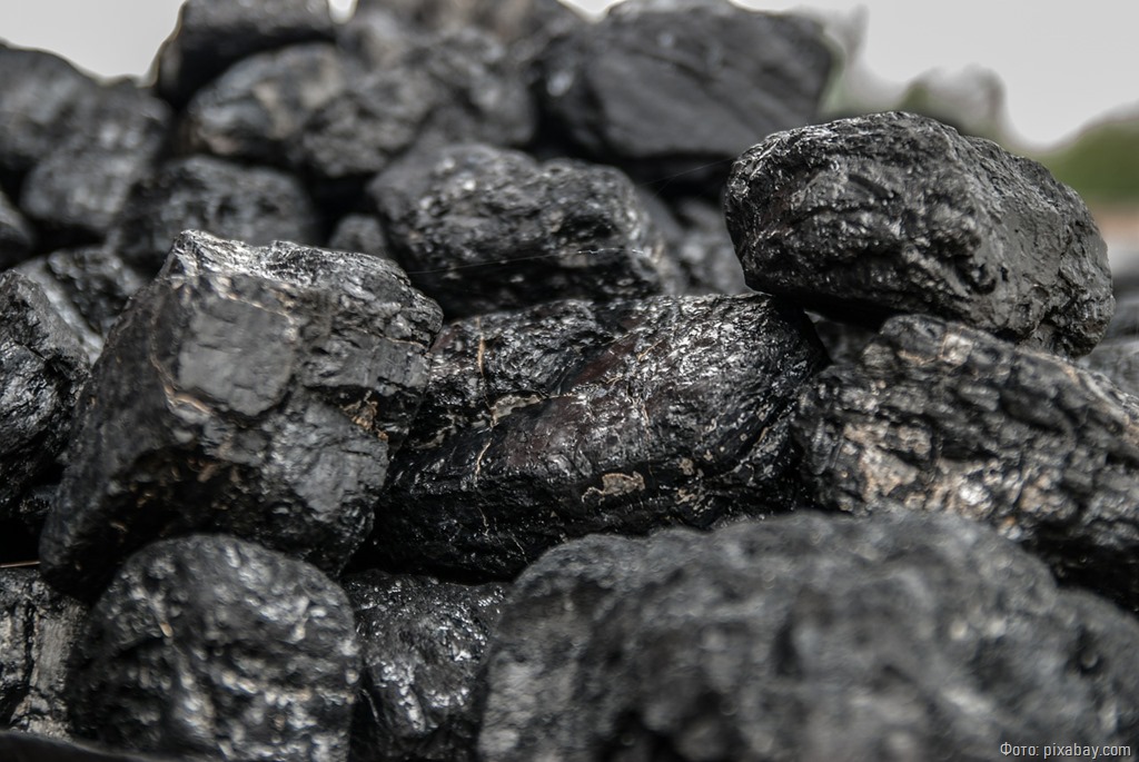 Жители Калининградской области могут приобрести уголь у 17 компаний