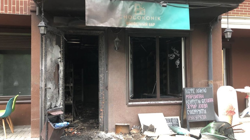 Пьяный турист сжёг магазин в Зеленоградске. Продавец серьёзно пострадал