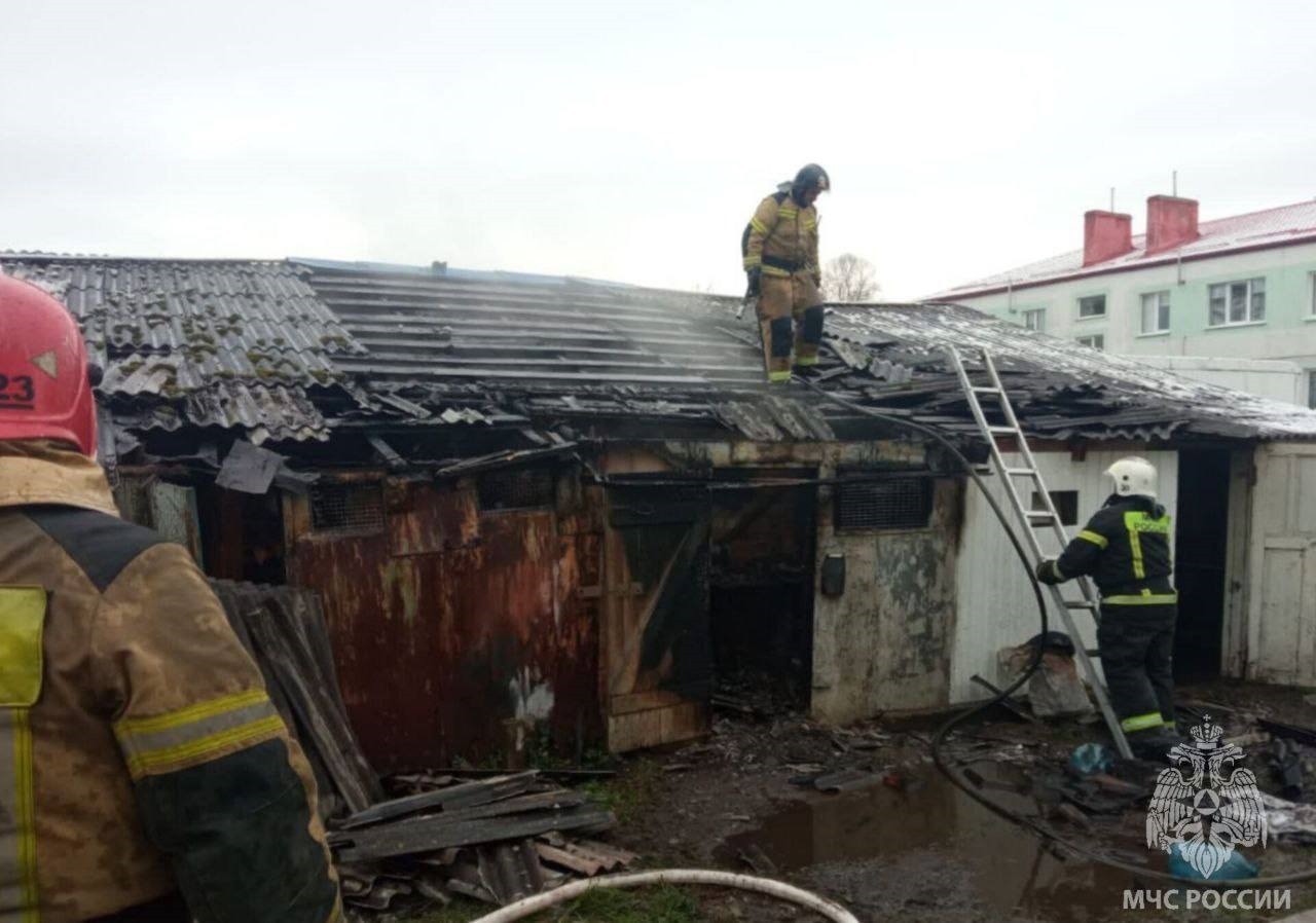 16-летний калининградец едва не сгорел в гараже