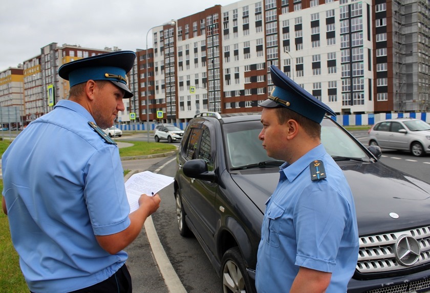 Приставы заставили калининградку погасить долг в 3,1 миллиона рублей