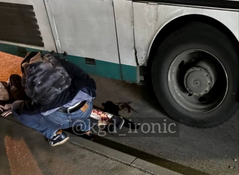 В Калининграде автобус переломал ноги пожилой женщине