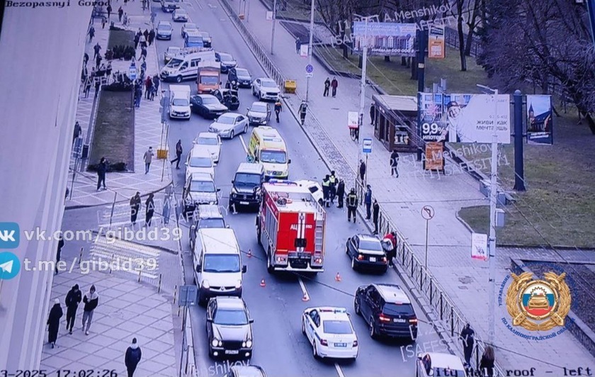 В центре Калининграда столкнулись 6 автомобилей