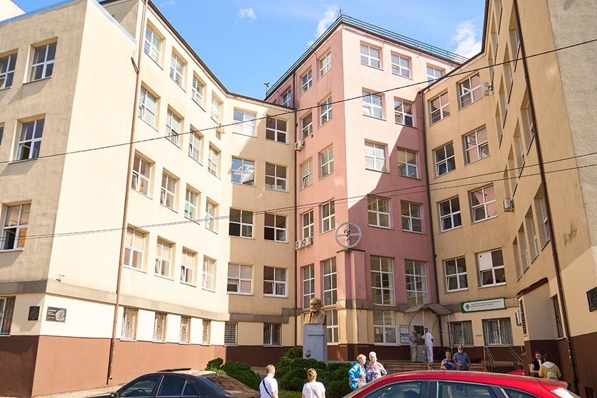 Хирурги Калининграда успешно удалили опухоль весом более 5 кг