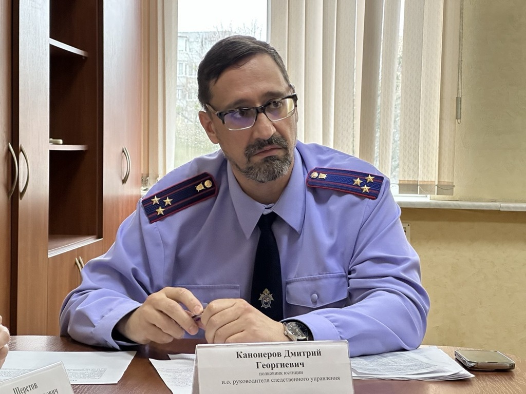 Руководитель калининградского СК провёл личный приём граждан