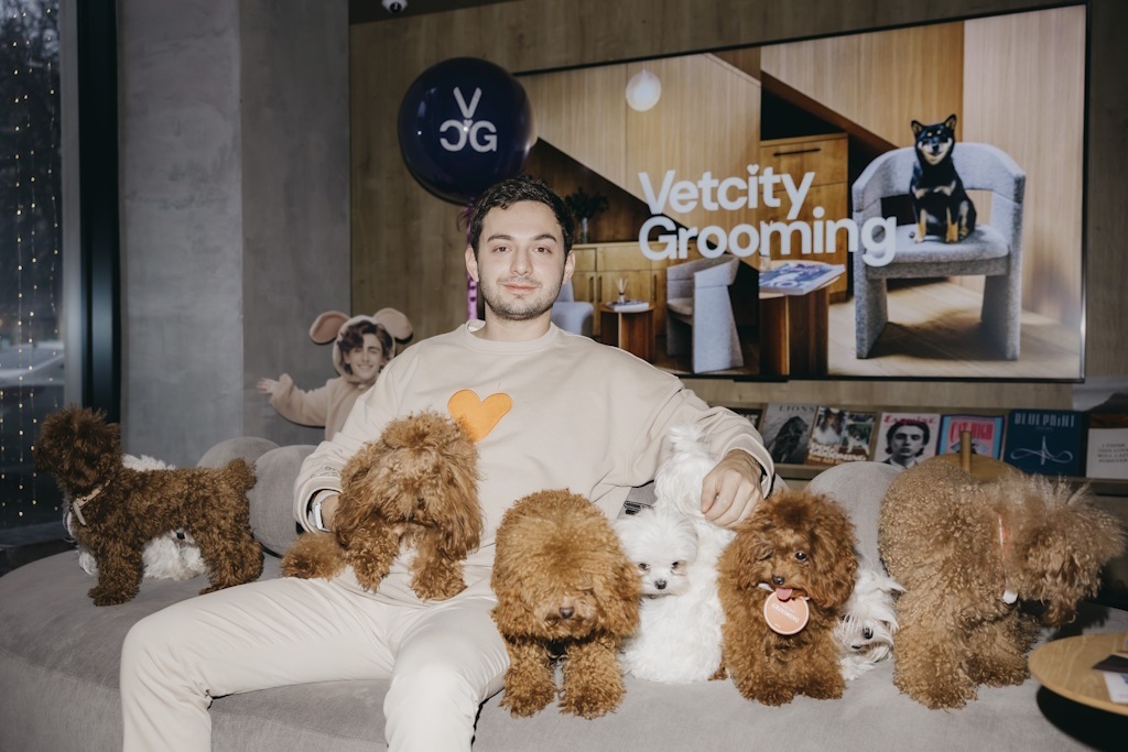 Берс Джамбулатов — основатель Misty Group (Мисти Групп) и Vetcity Clinic (Ветсити Клиник) Берс Джамбулатов — основатель Misty Group (Мисти Групп) и Vetcity Clinic (Ветсити Клиник)