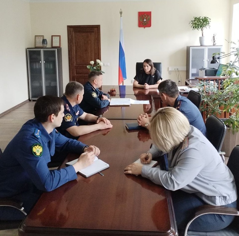 В Калининграде обсудили сотрудничество суда и уголовно-исполнительной системы