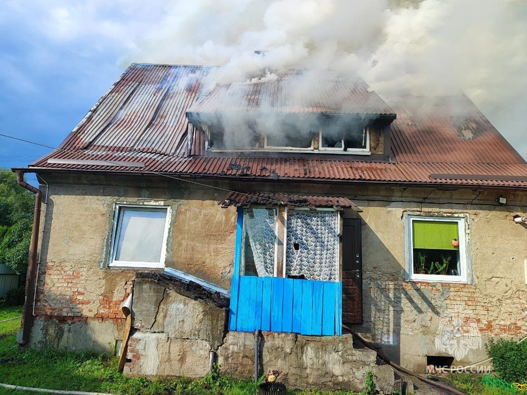 В Советске огнеборцы ликвидировали пожар в частном доме