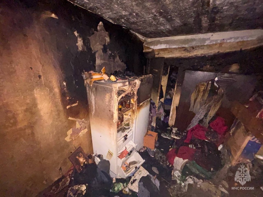 В Черняховске пожарные спасли человека из горящей квартиры