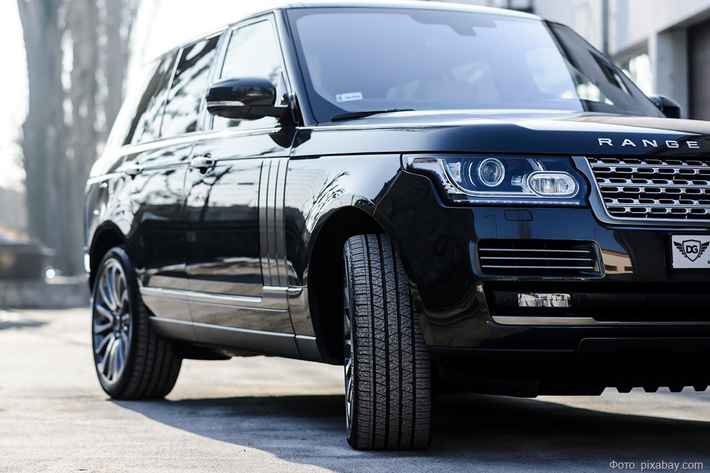 range-rover-2015664_1280
