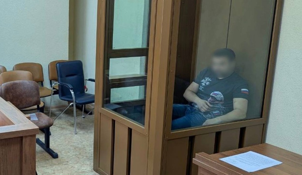 Депутаты из Янтарного предстанут перед судом за избиение женщины из-за опрокинутого растения