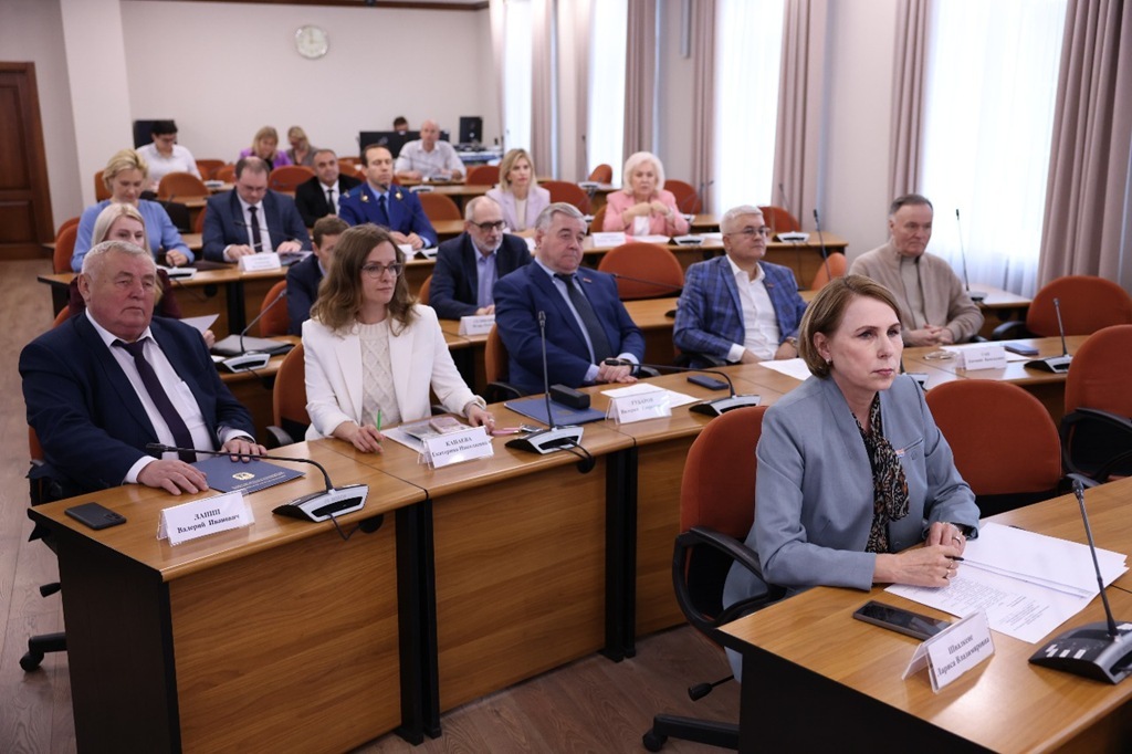 В Калининградском заксобрании расширили право на бесплатную юридическую помощь