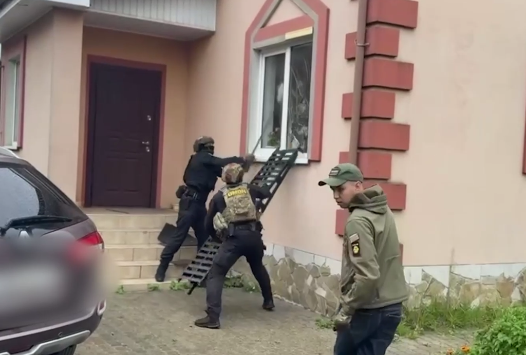 Наркозакладчица из Гурьевского района оказалась за решеткой с полкило «соли»