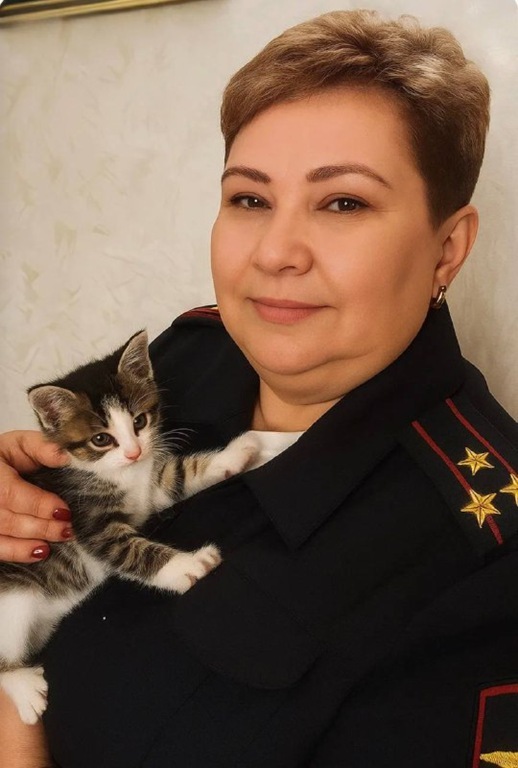 Служебное задание со счастливым концом: полицейские спасли котенка в Калининграде