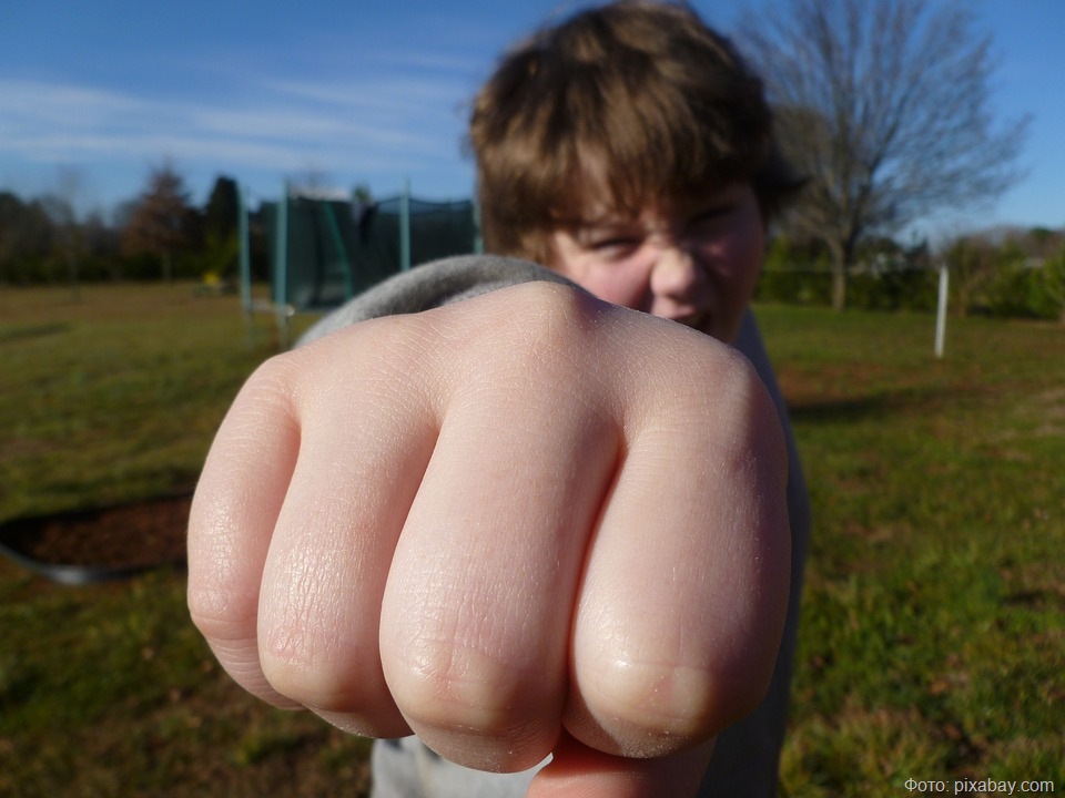 В Советске возбуждено дело об избиении подростка на лестничной клетке В Советске возбуждено дело об избиении подростка на лестничной клетке