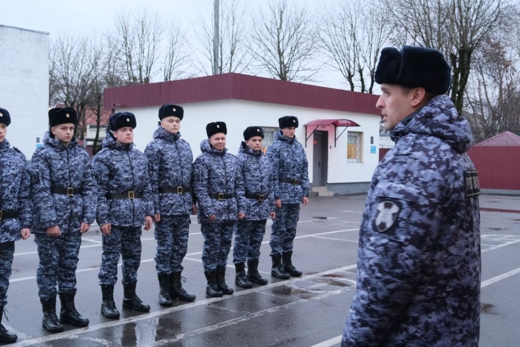 Двадцать калининградских призывников начали службу в полку Росгвардии