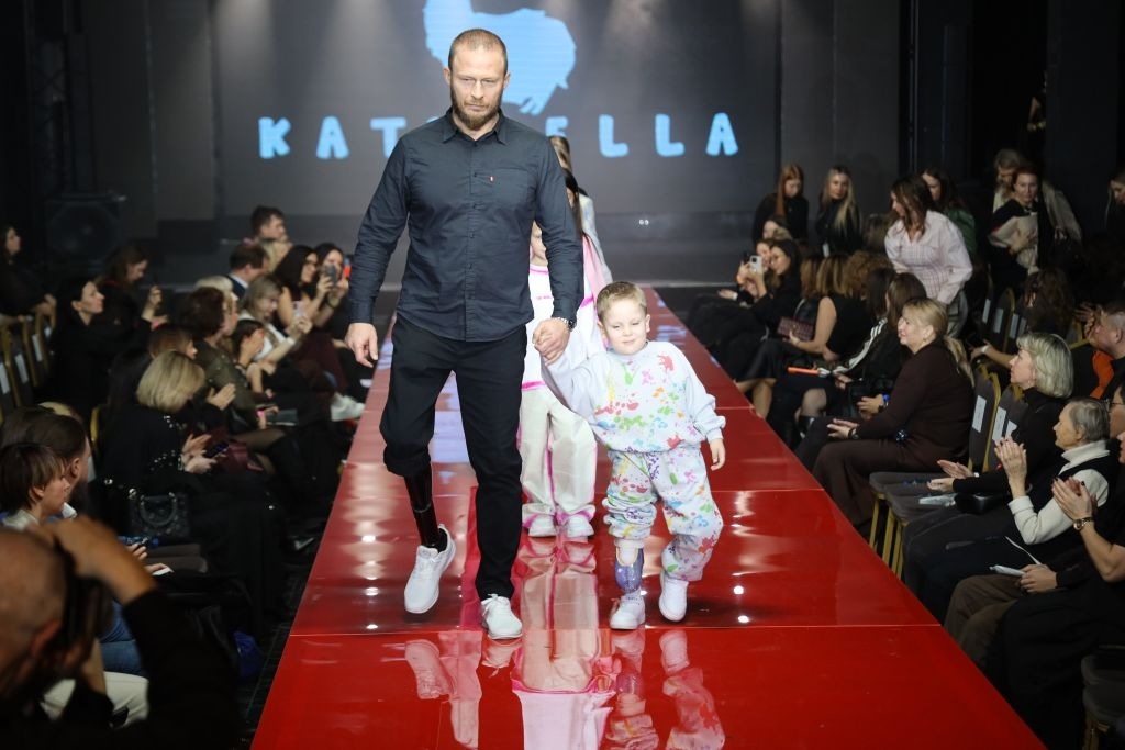 Игорь Климанов, Макар Кривенко на подиуме