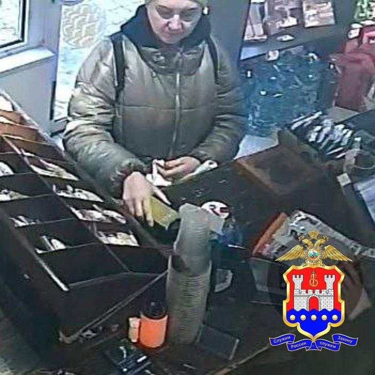 Полиция ищет калининградку, укравшую 73 тысячи