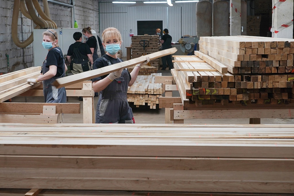 Калининградская область ищет персонал, но предлагает самые низкие в СЗФО зарплаты