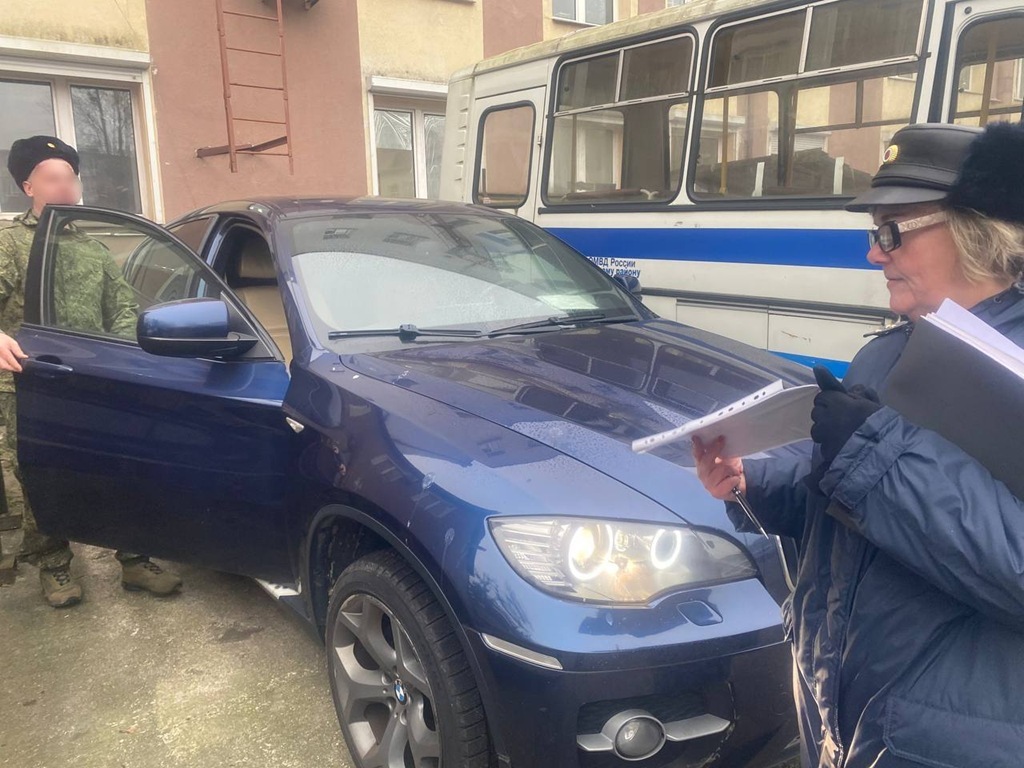 Калининградец лишился BMW X6 за пьяную езду: внедорожник передали в зону СВО