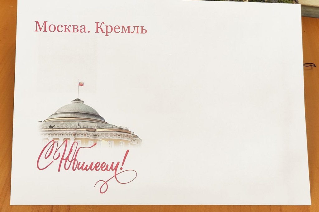 Жительница Калининграда Нина Самсонкина, ветеран Великой Отечественной войны, отмечает столетний юбилей