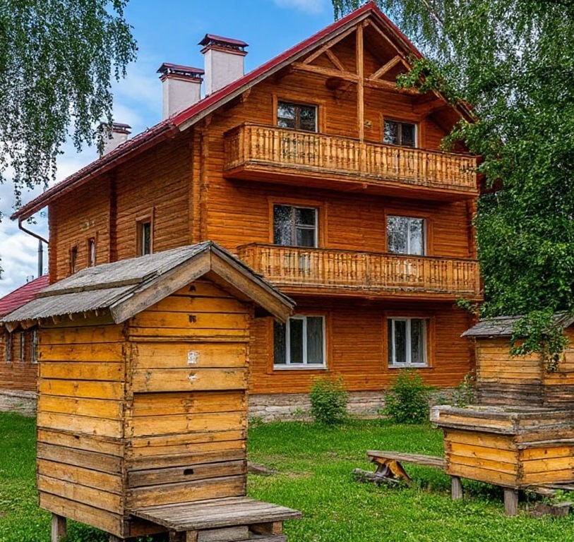 Суд обязал владельцев пасеки отодвинуть ульи от дома соседей на 300 метров