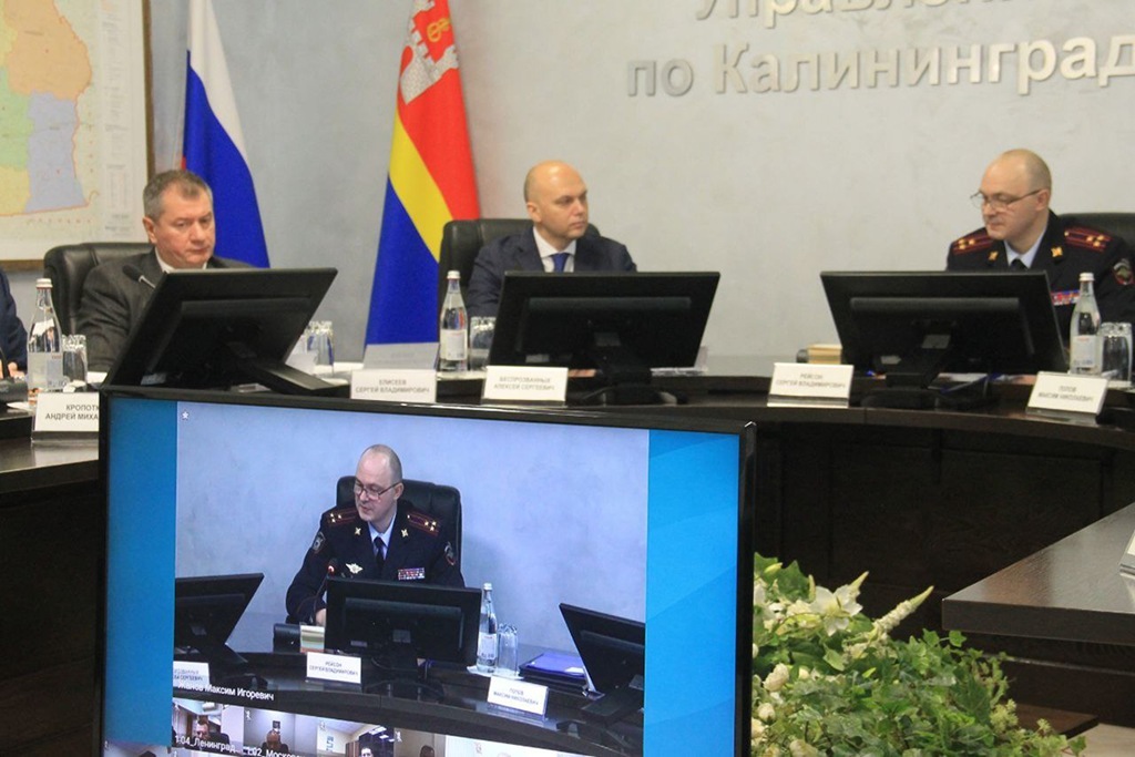 Губернатор наградил полицейских за снижение преступности в регионе