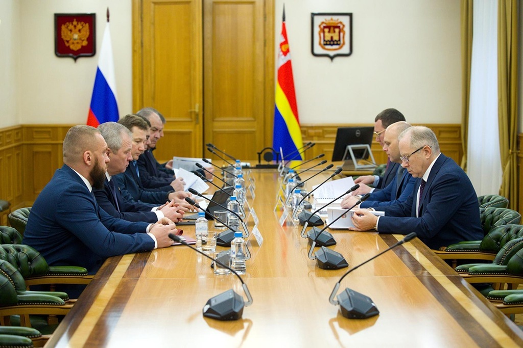 Губернатор и Минтранс обсудили развитие транспортной связи Калининградской области