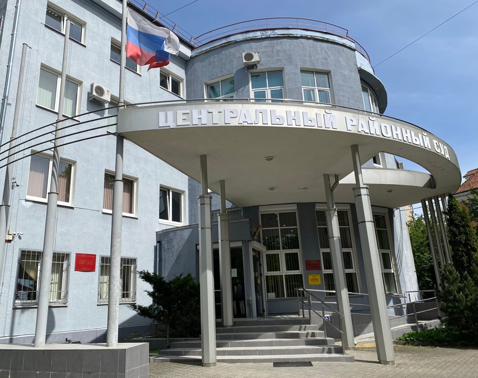 Родители погибшего в ДТП мальчика требуют с виновника два миллиона рублей